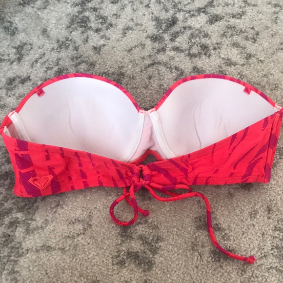 🛍Roxy Swim Top - Picture 2 of 3